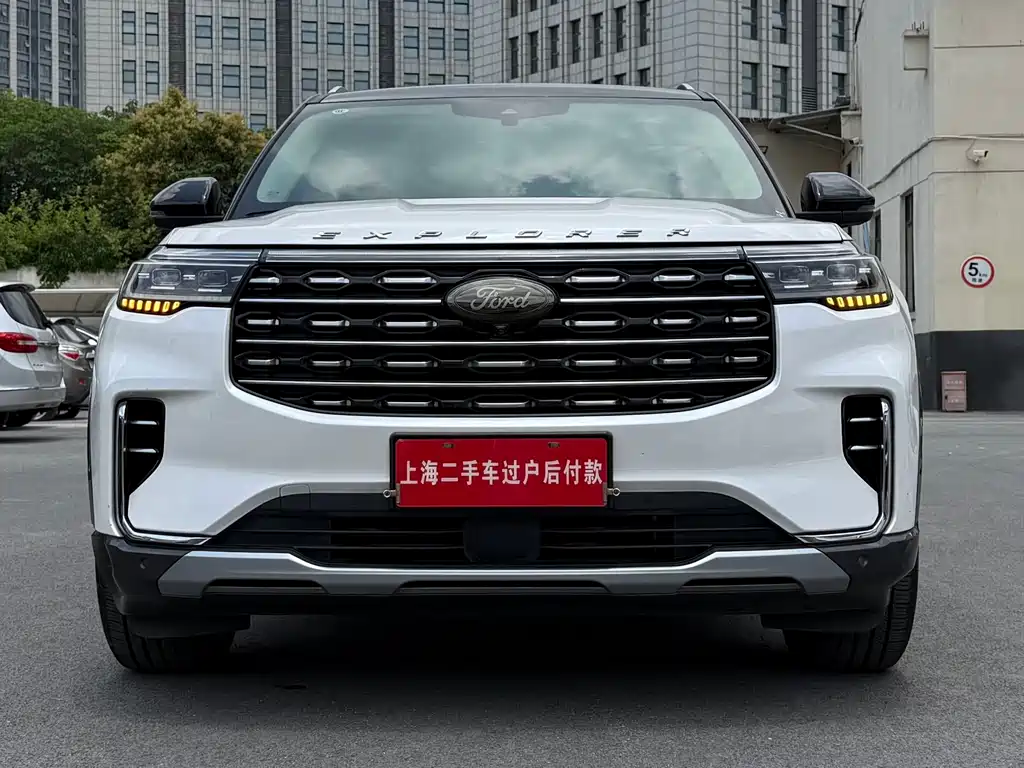Ford Explorer 2023