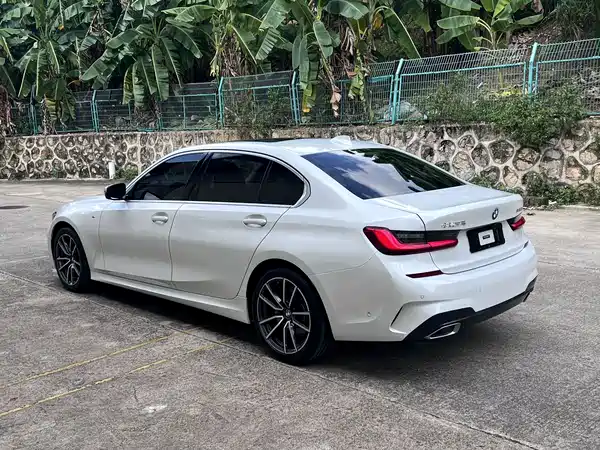 BMW 3 Series 2021