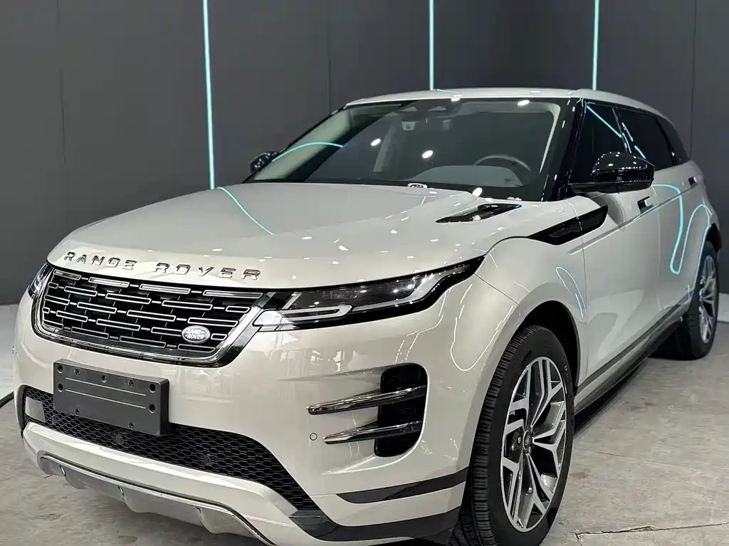 Land Rover Range Rover Evoque 2024 — фото 1