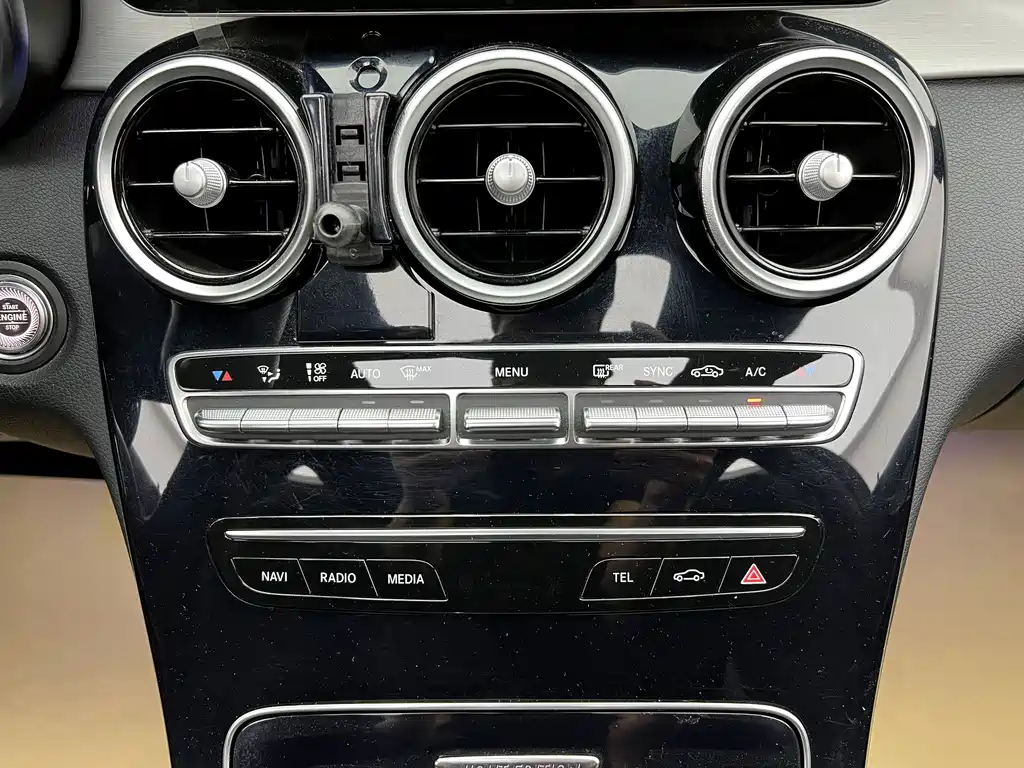 Mercedes-Benz C-Class 2021 — фото 24