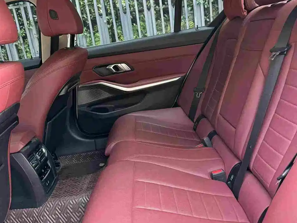 BMW 3 Series 2021 — фото 10