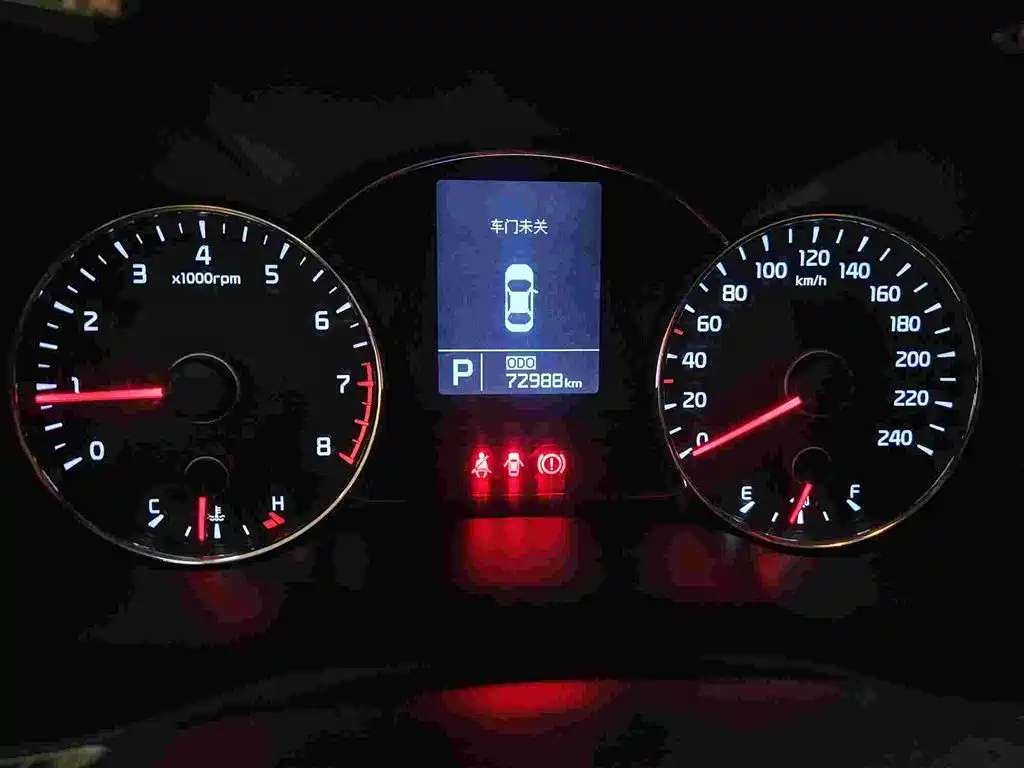 Kia K3 2015 — фото 17
