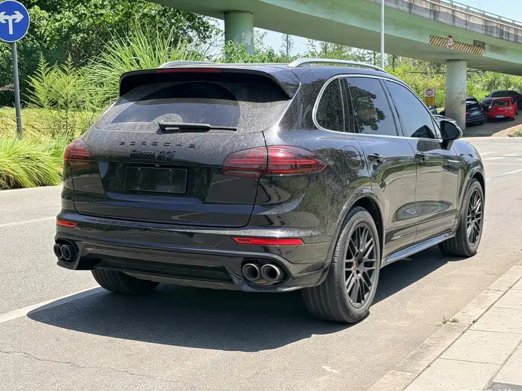 Porsche Cayenne 2015 — фото 4