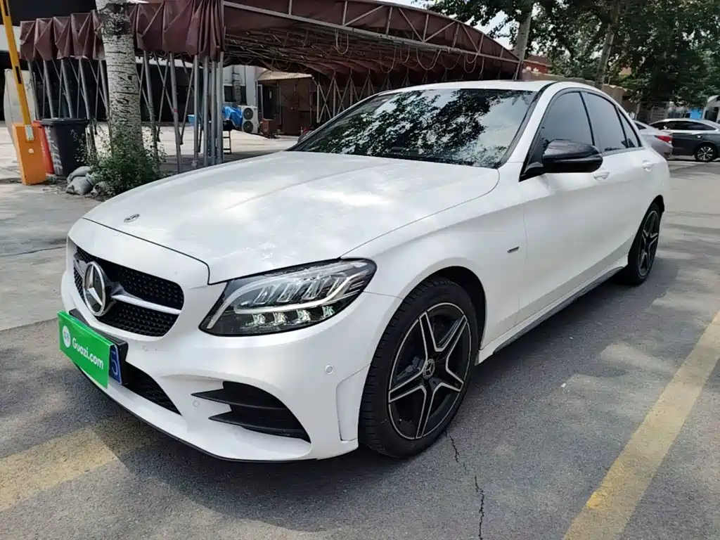 Mercedes-Benz C-Class 2021
