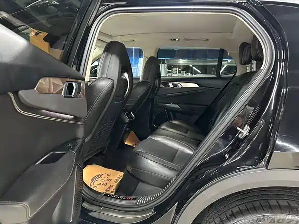 Lynk & Co 01 2019
