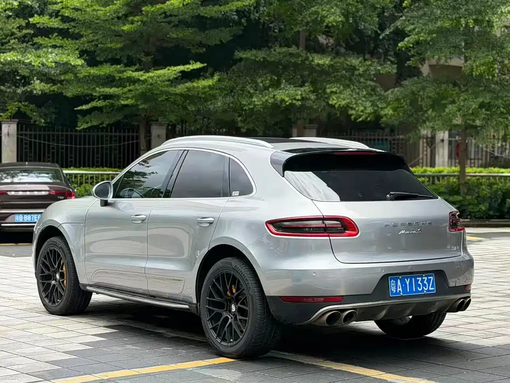 Porsche Macan 2015