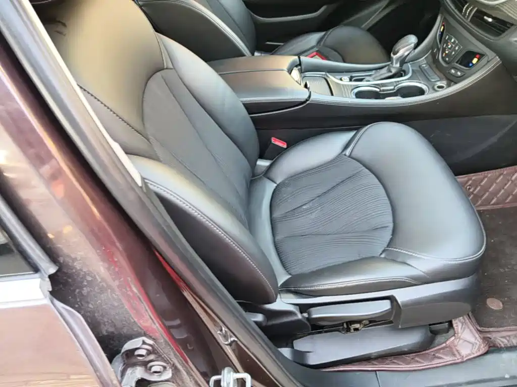 Buick Envision Plus 2018 — фото 25