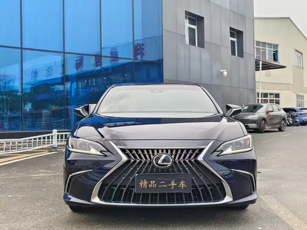 Lexus ES 2022 — фото 2