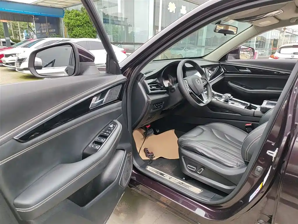 Changan CS85 COUPE 2019 — фото 16