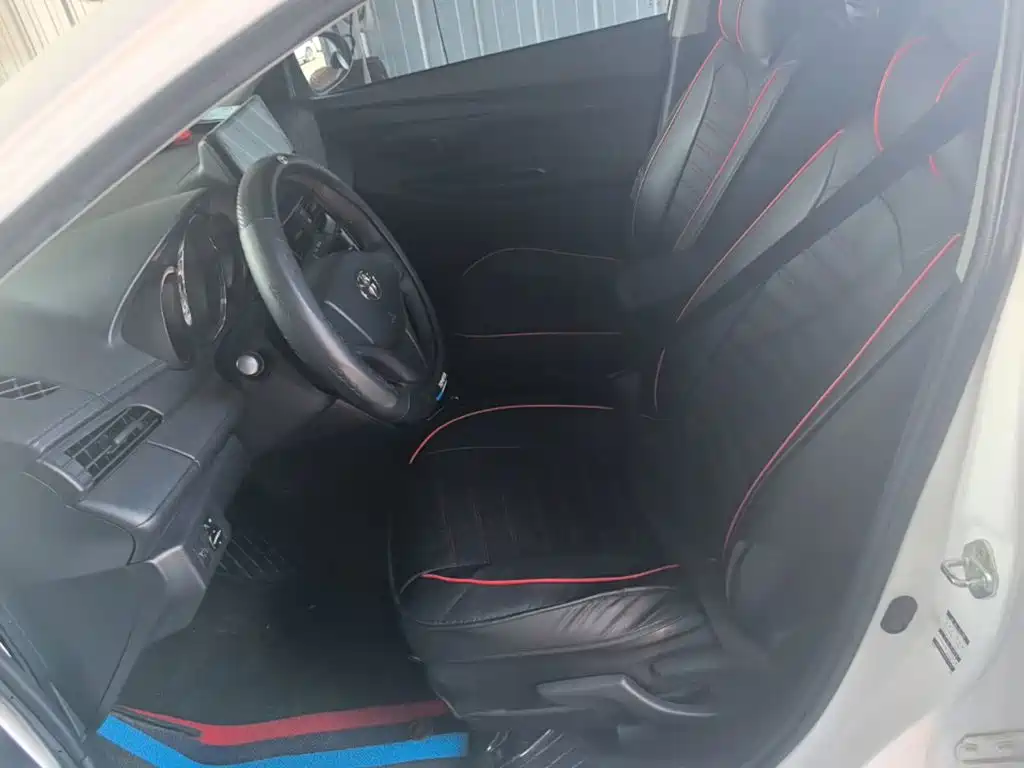 Toyota Yaris L 2020 — фото 15