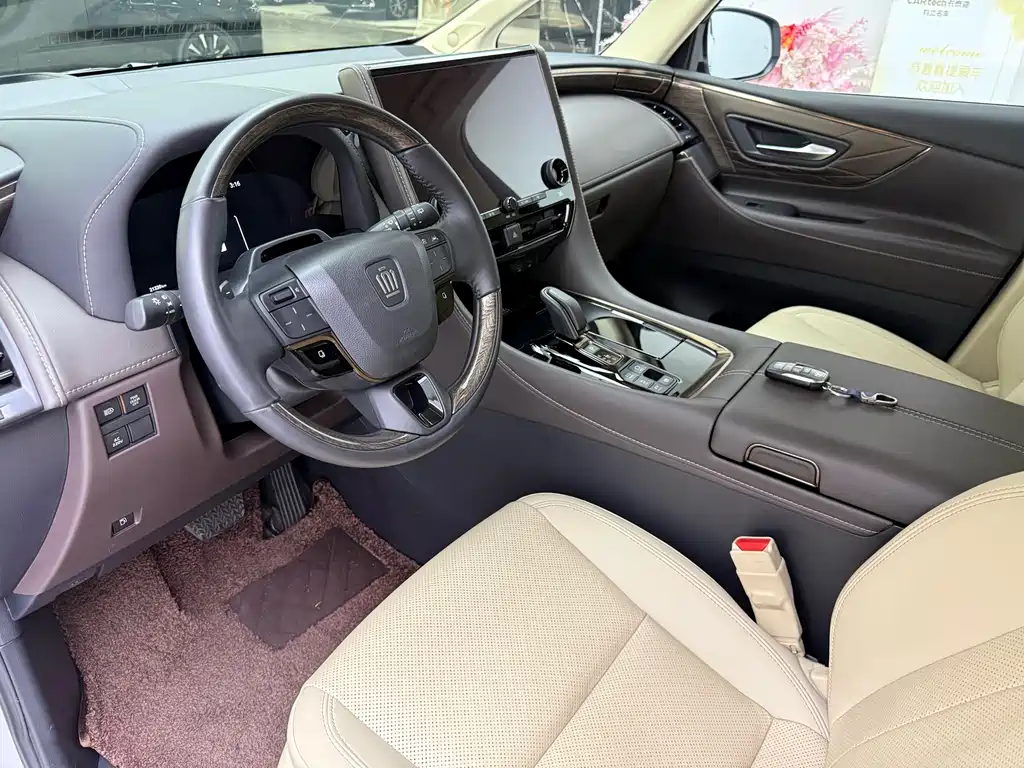 Toyota Vellfire 2024