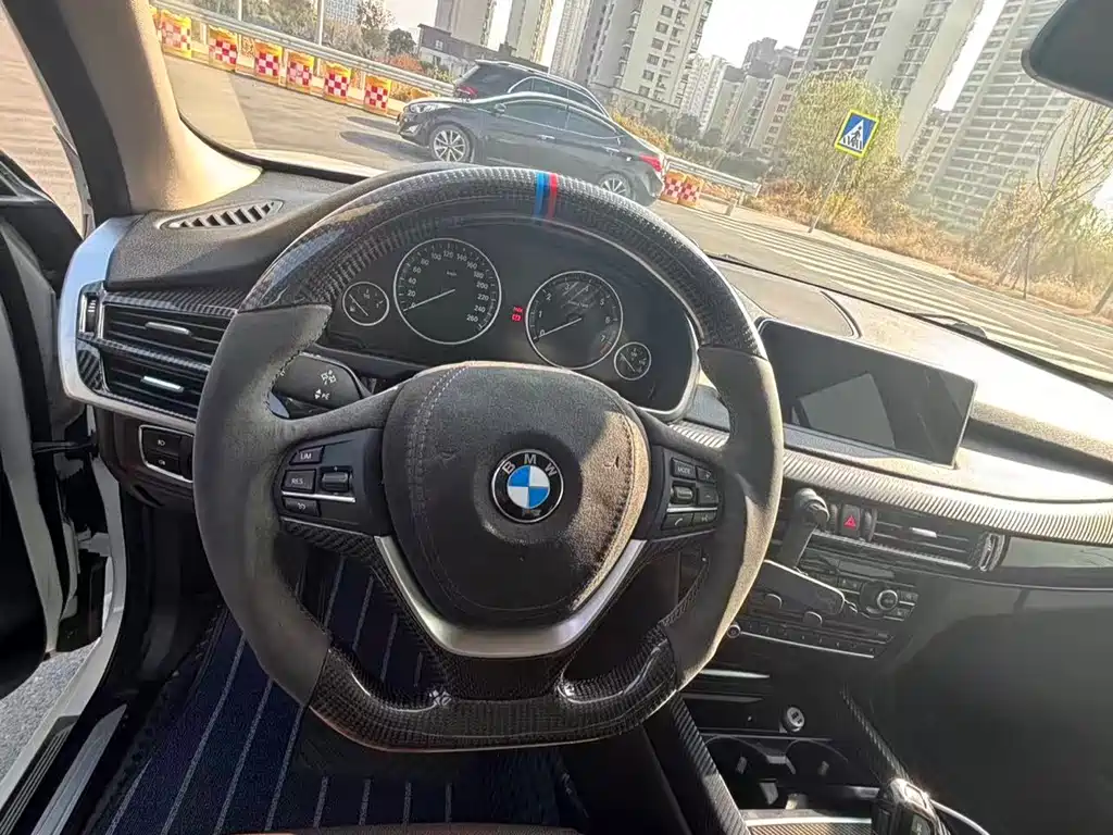 BMW X5 2014 — фото 12