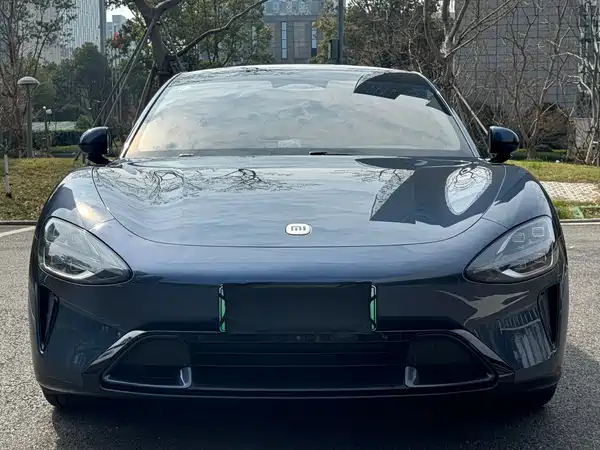Xiaomi SU7 2025