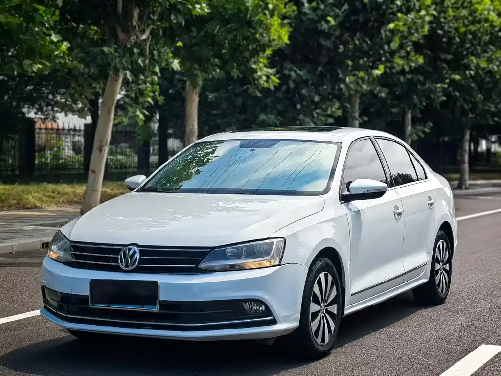 Volkswagen Sagitar 2017