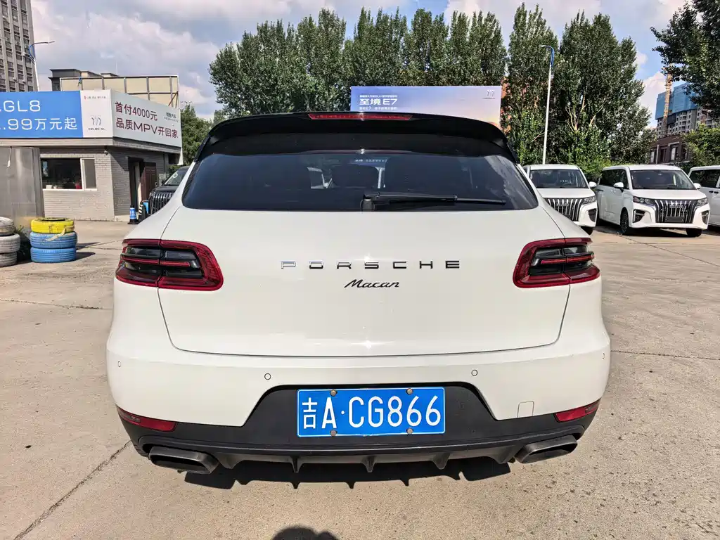 Porsche Macan 2015 — фото 9