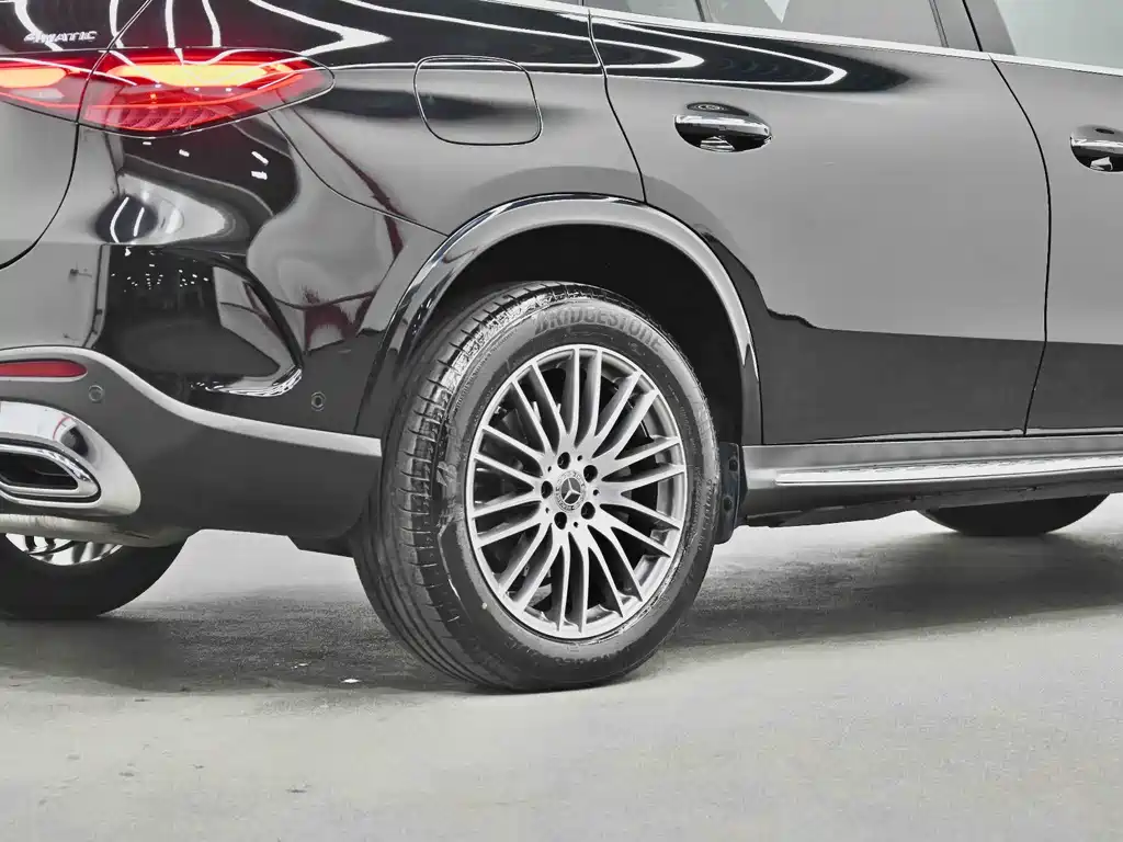 Mercedes-Benz GLC 2023 — фото 14