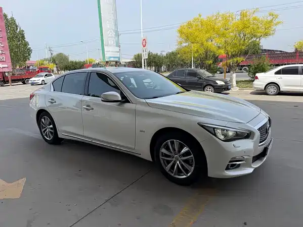 Infiniti Q50L 2017