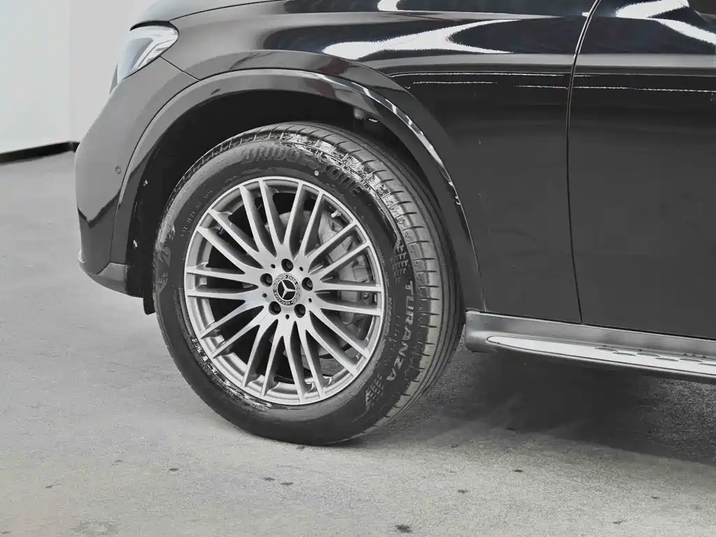 Mercedes-Benz GLC 2023 — фото 23