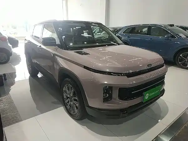 Geely ICON 2025
