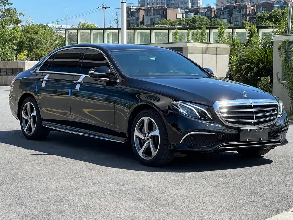 Mercedes-Benz E-Class 2018 — фото 3