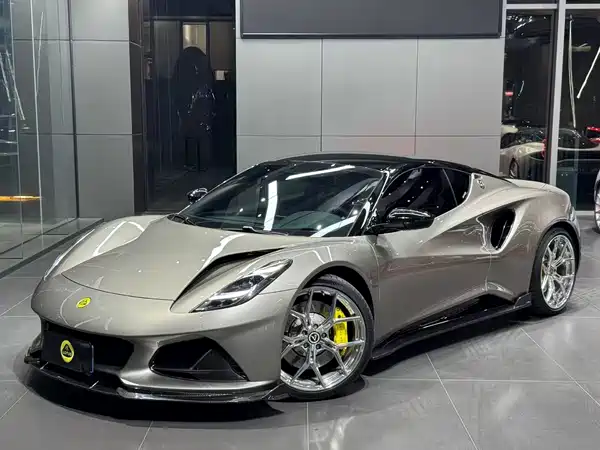 Lotus EMIRA 2025