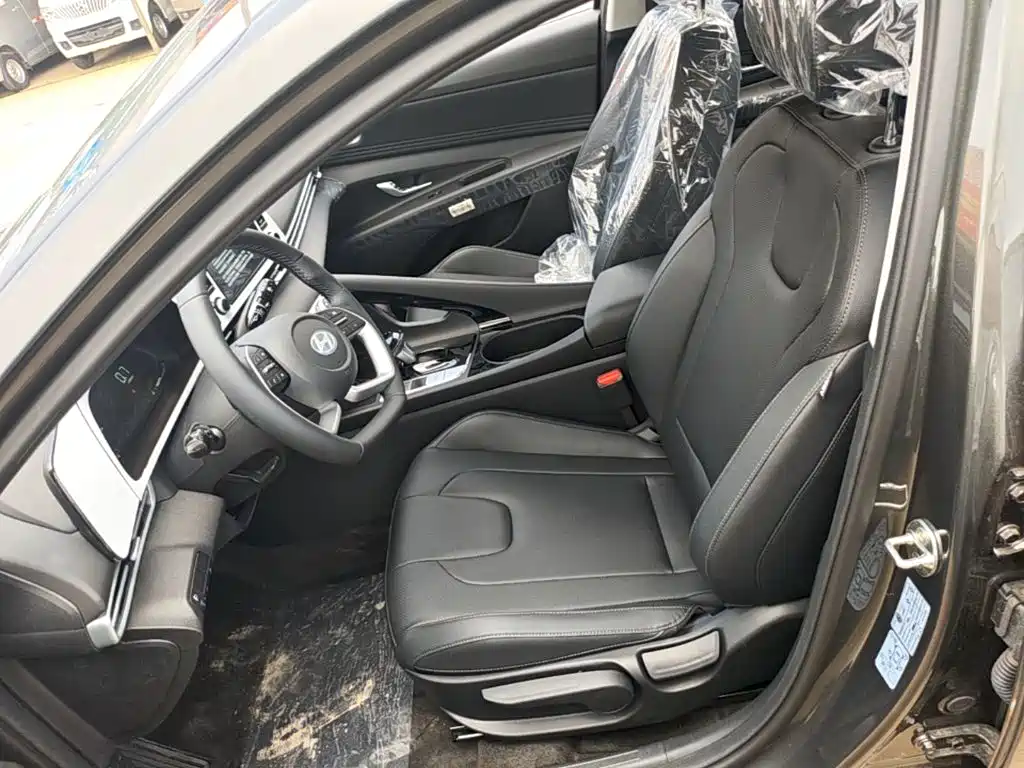 Hyundai Elantra 2026 — фото 15