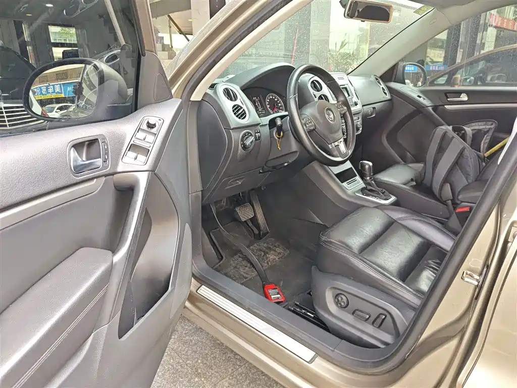 Volkswagen Tiguan 2015 — фото 16