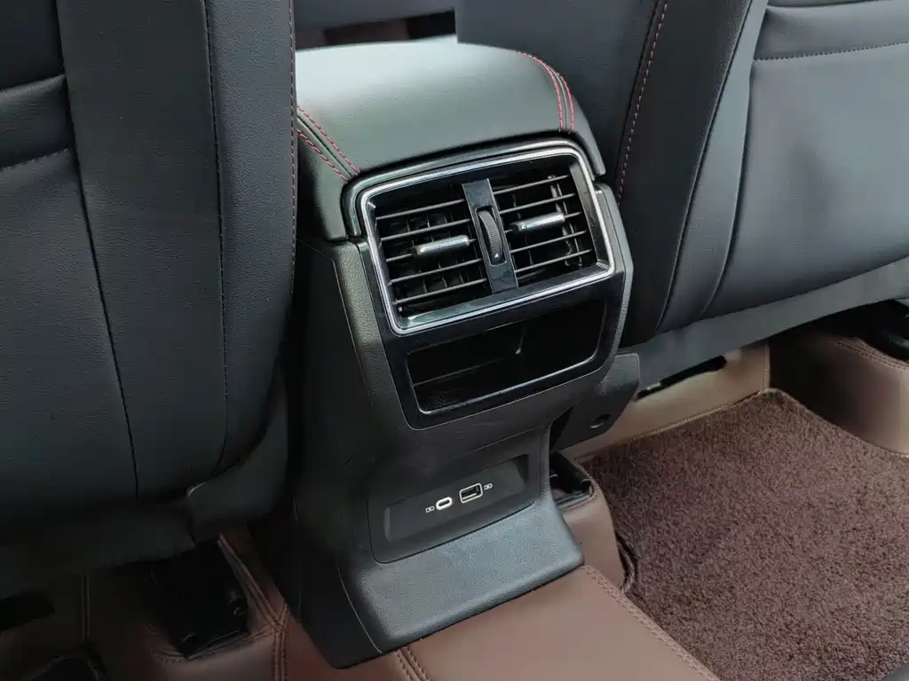 Skoda Korok 2023 — фото 22