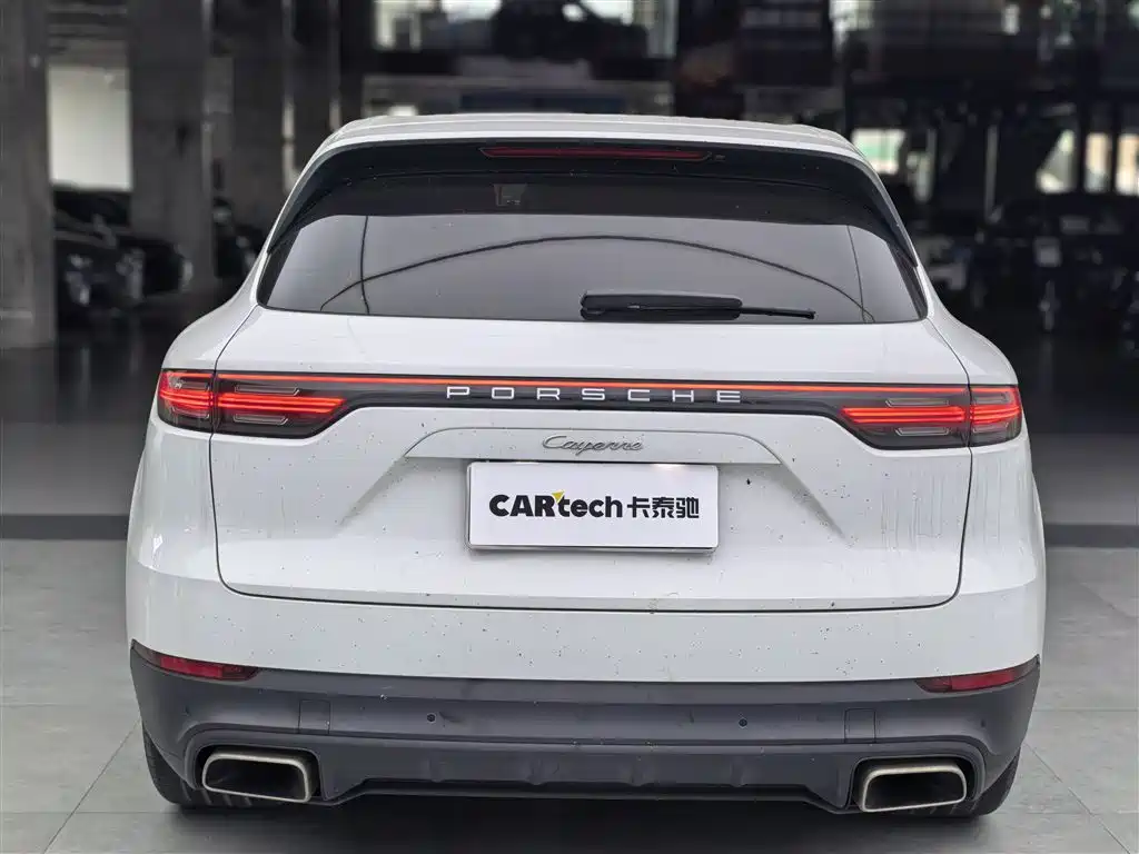 Porsche Cayenne 2022
