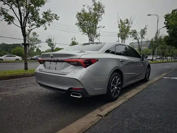 Toyota Avalon 2022