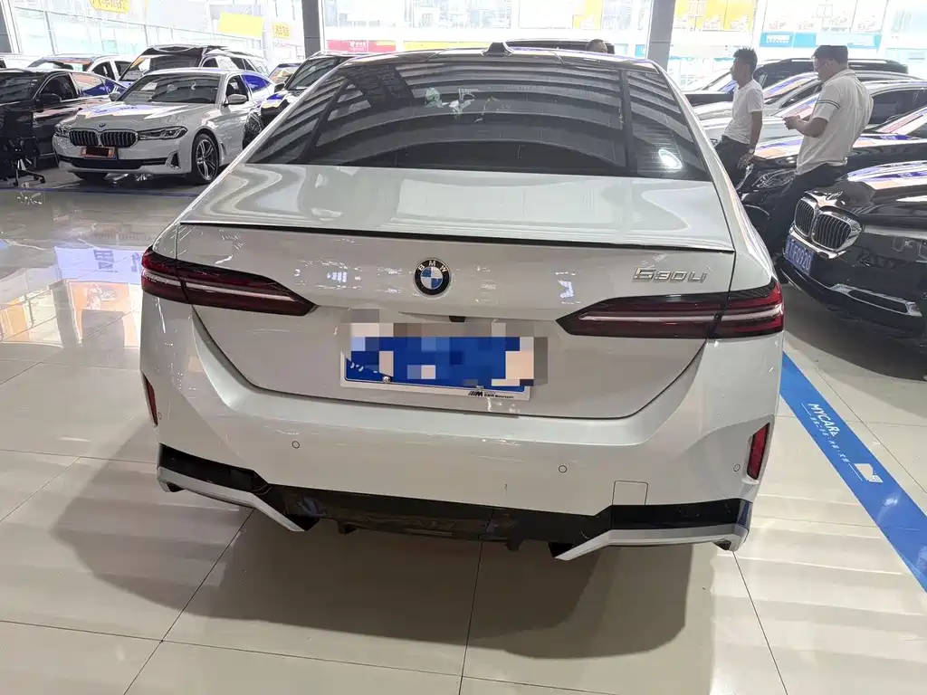 BMW 5 Series 2024