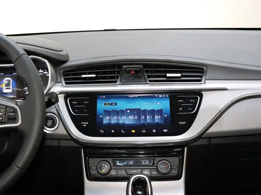 Geely Emgrand GS 2019 — фото 13
