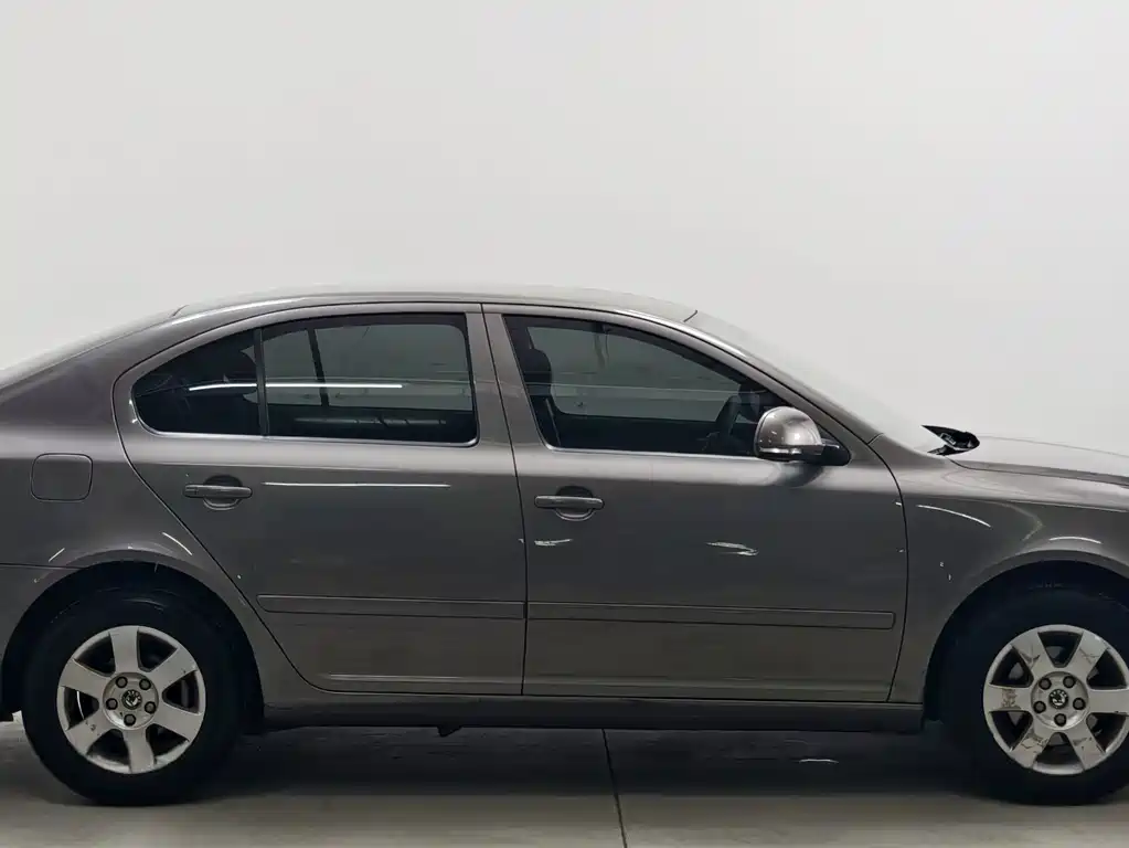 Skoda Octavia 2013 — фото 8