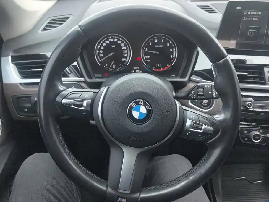 BMW X1 2021 — фото 15