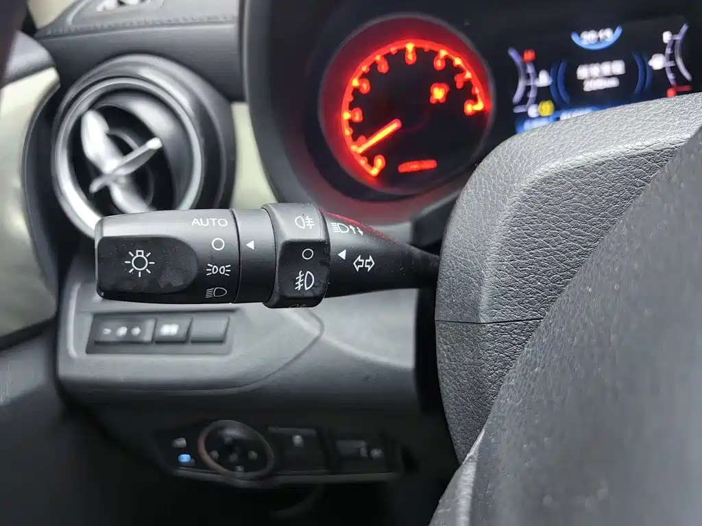 BYD Song 2018 — фото 21