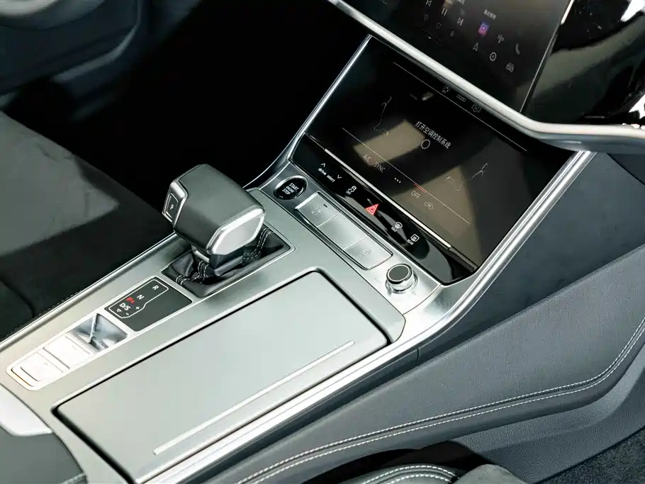 Audi A7L 2025 — фото 18