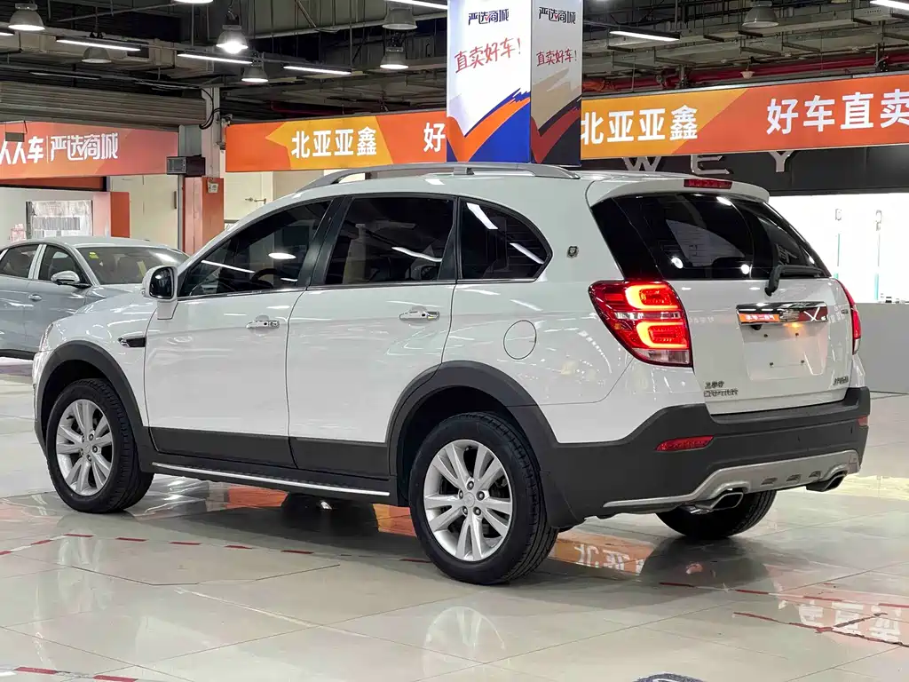 Chevrolet Captiva 2017 — фото 4