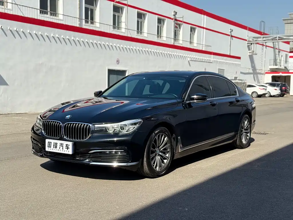 BMW 7 Series 2016 — фото 1
