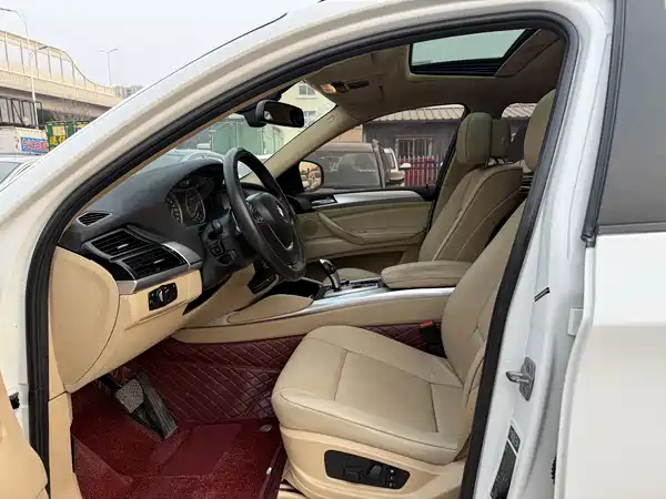 BMW X6 2012