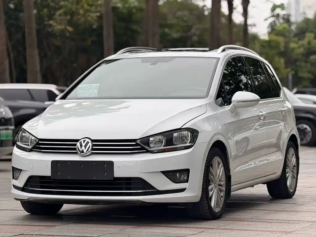 Volkswagen Golf Sportsvan 2016 — фото 1
