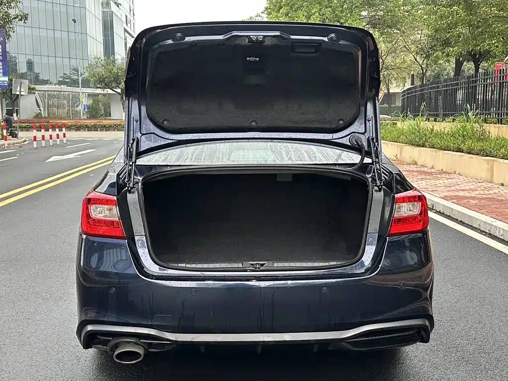 Subaru Legacy 2020 — фото 15