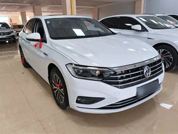 Volkswagen Sagitar 2020