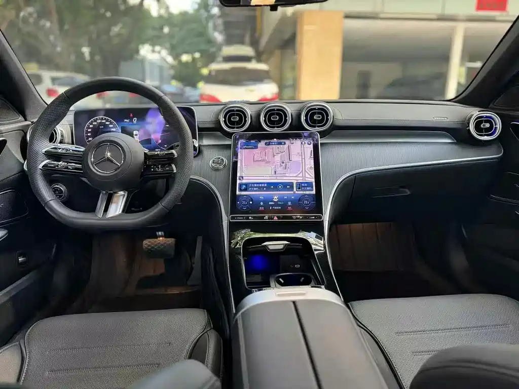 Mercedes-Benz C-Class 2023 — фото 8