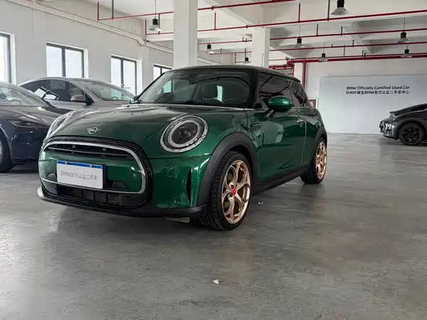 MINI 2022