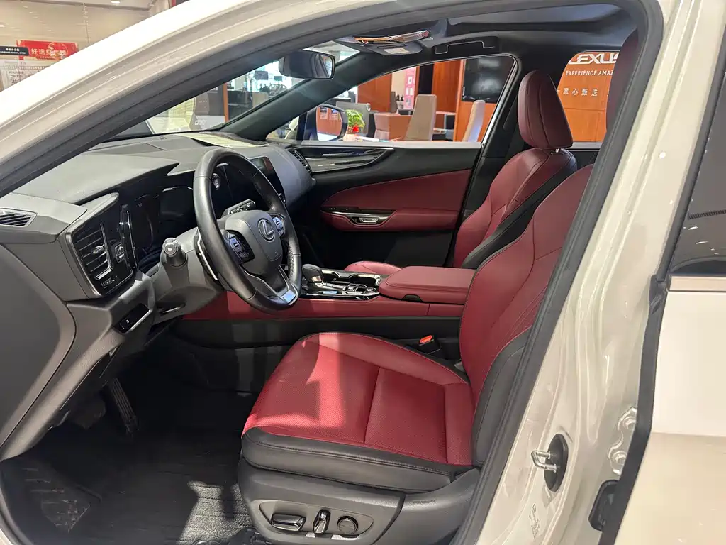 Lexus NX 2022