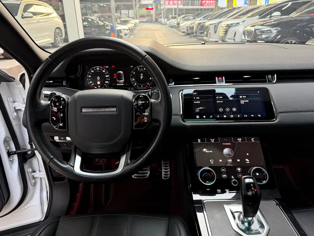 Land Rover Evoque 2020 — фото 14