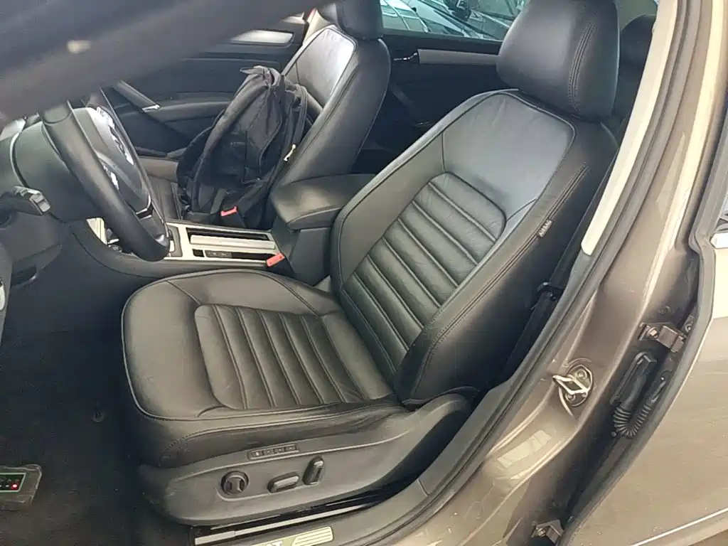 Volkswagen Passat 2015 — фото 15
