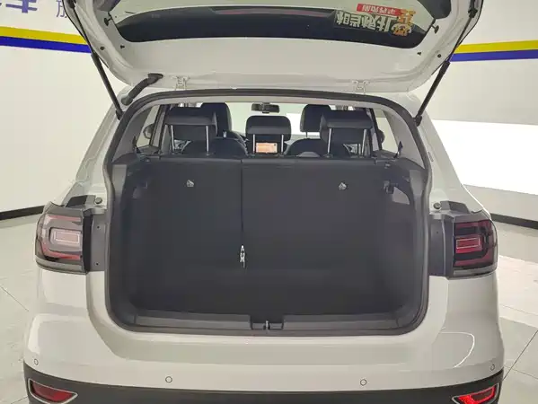 Volkswagen Tacqua 2021
