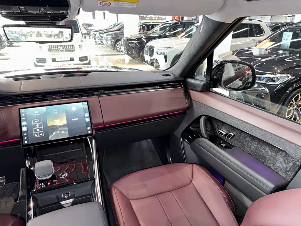Land Rover Range Rover Sport 2024 — фото 16