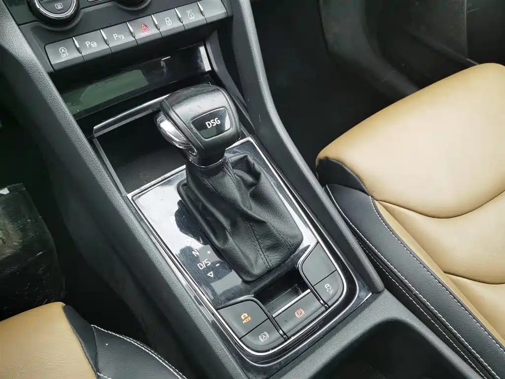 Skoda Kodiaq GT 2021 — фото 13